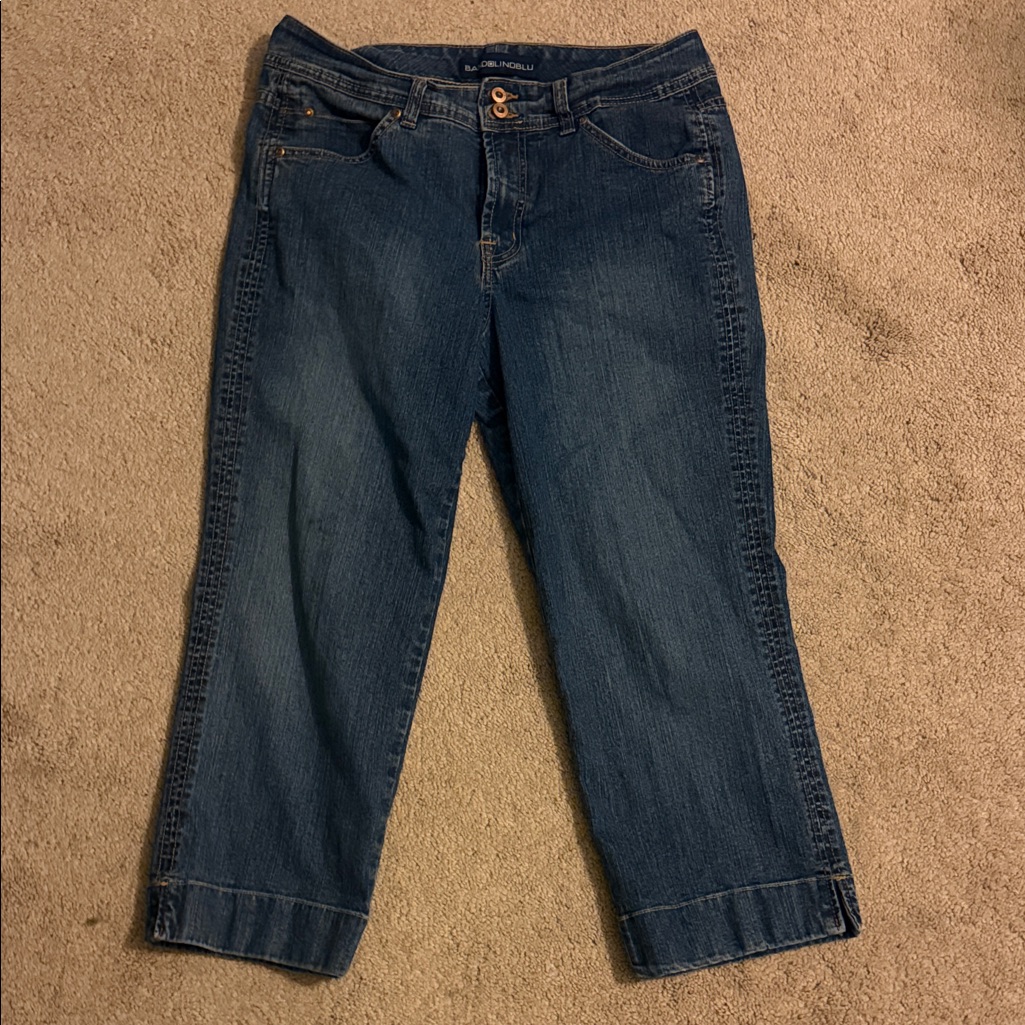 Bandolino Dark Blue Cropped Jeans With Side Stitch Detail